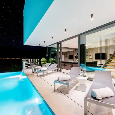 Luxury 
