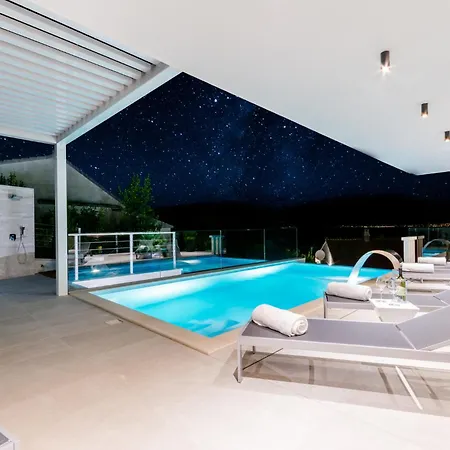 Luxury 
