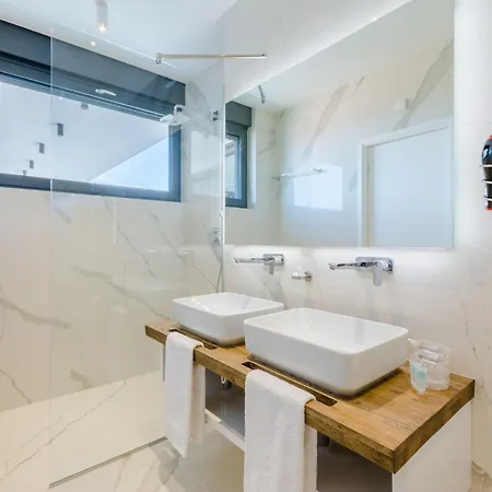 Luxury 