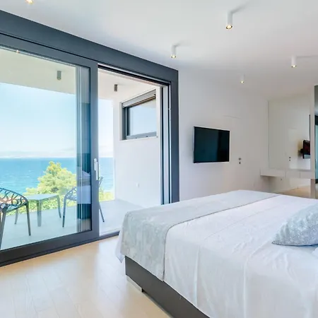 Luxury 