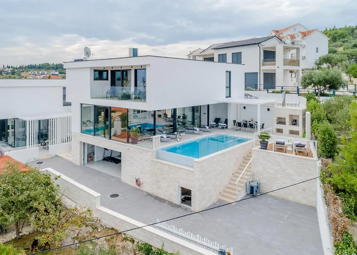 بيت للعطل Luxury 