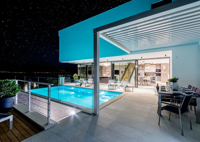 Luxury 